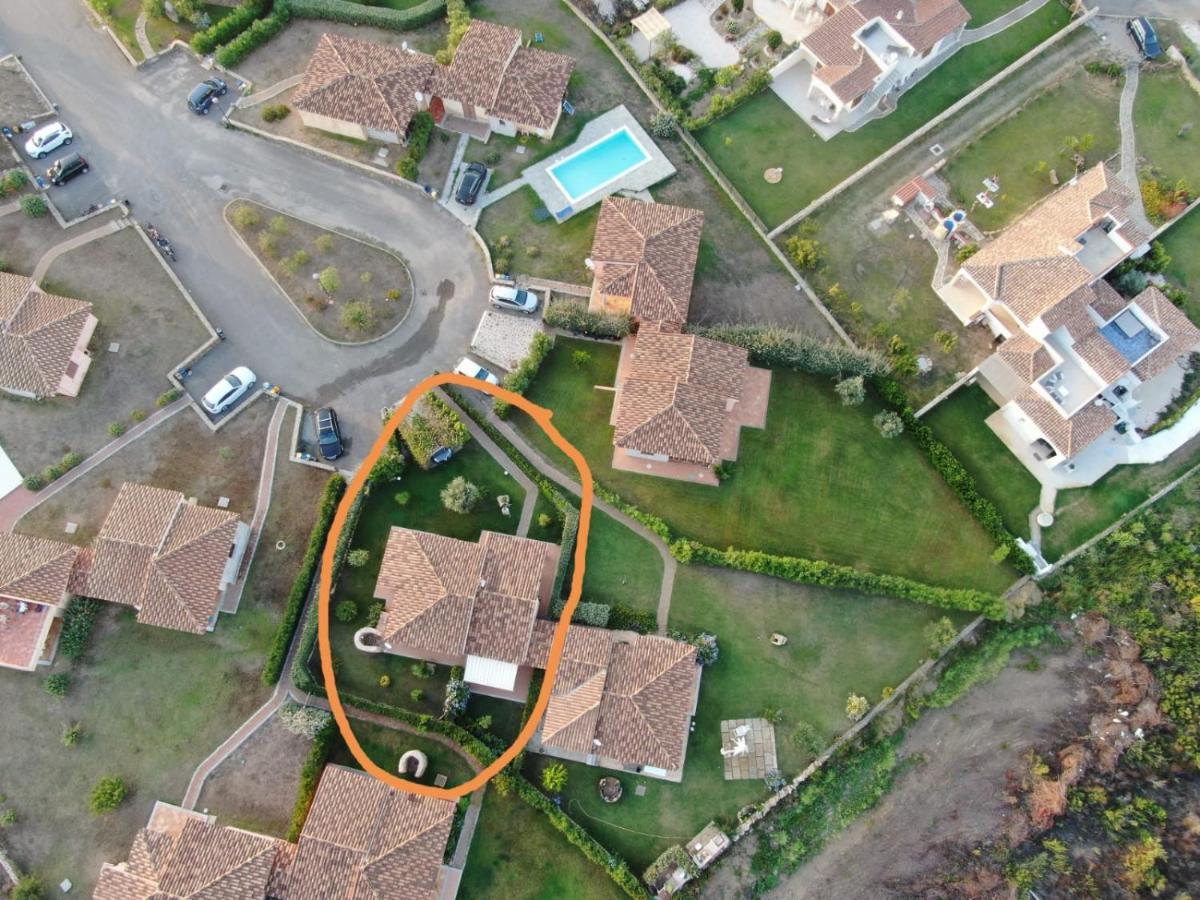 Villa A 200 Metri Dalla Spiaggia Budoni Exteriör bild